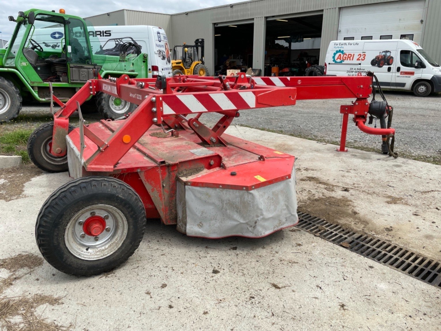 Faucheuse conditionneuse Agram jet cutt3328