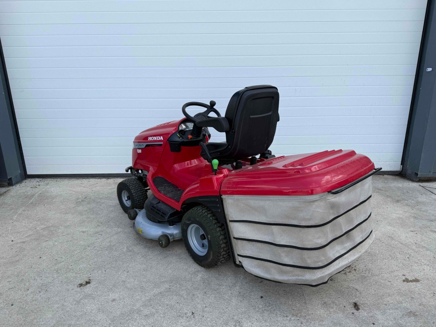 Tondeuse autoportée Honda HF2625HTEH