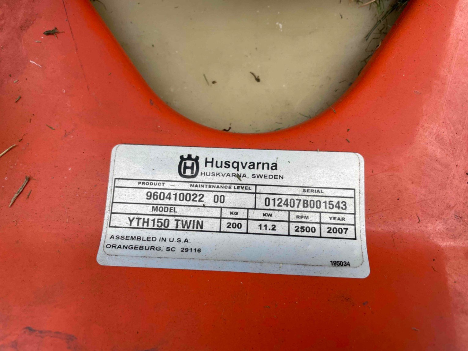 Tondeuse autoportée Husqvarna YTH150 TWIN