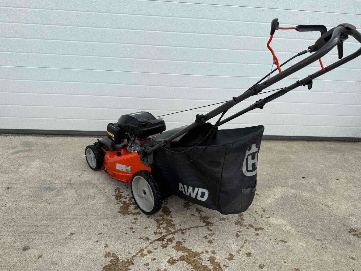 Tondeuse poussée et tractée Husqvarna LC353AWD