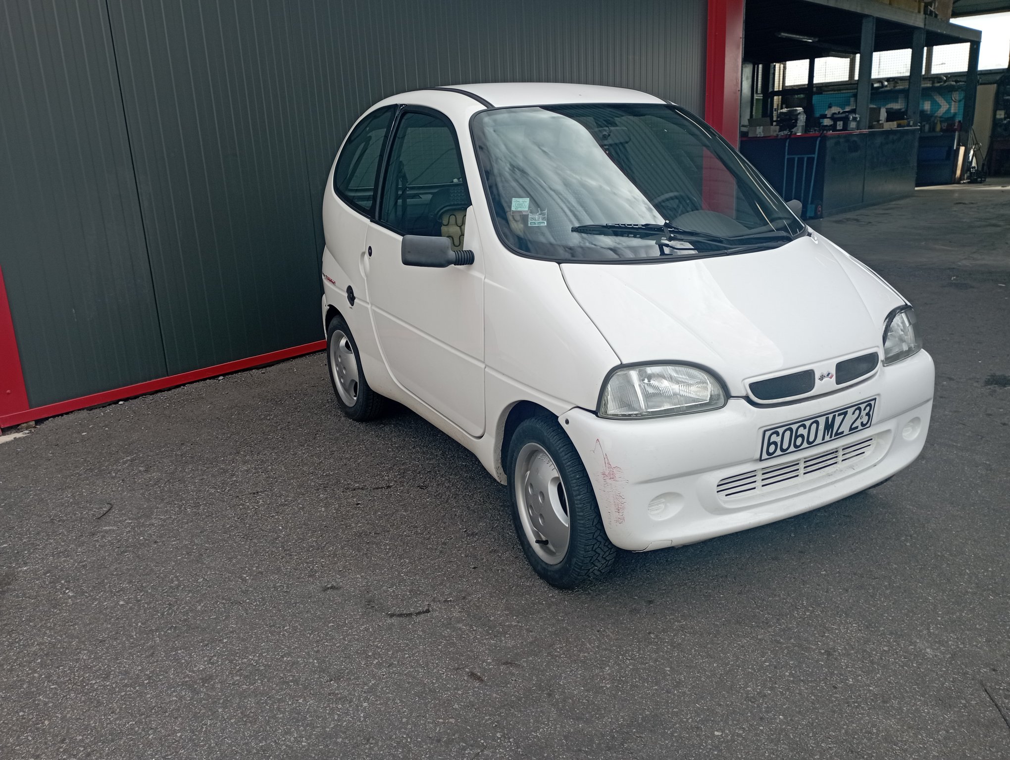 Voiture sans permis Ligier ambra