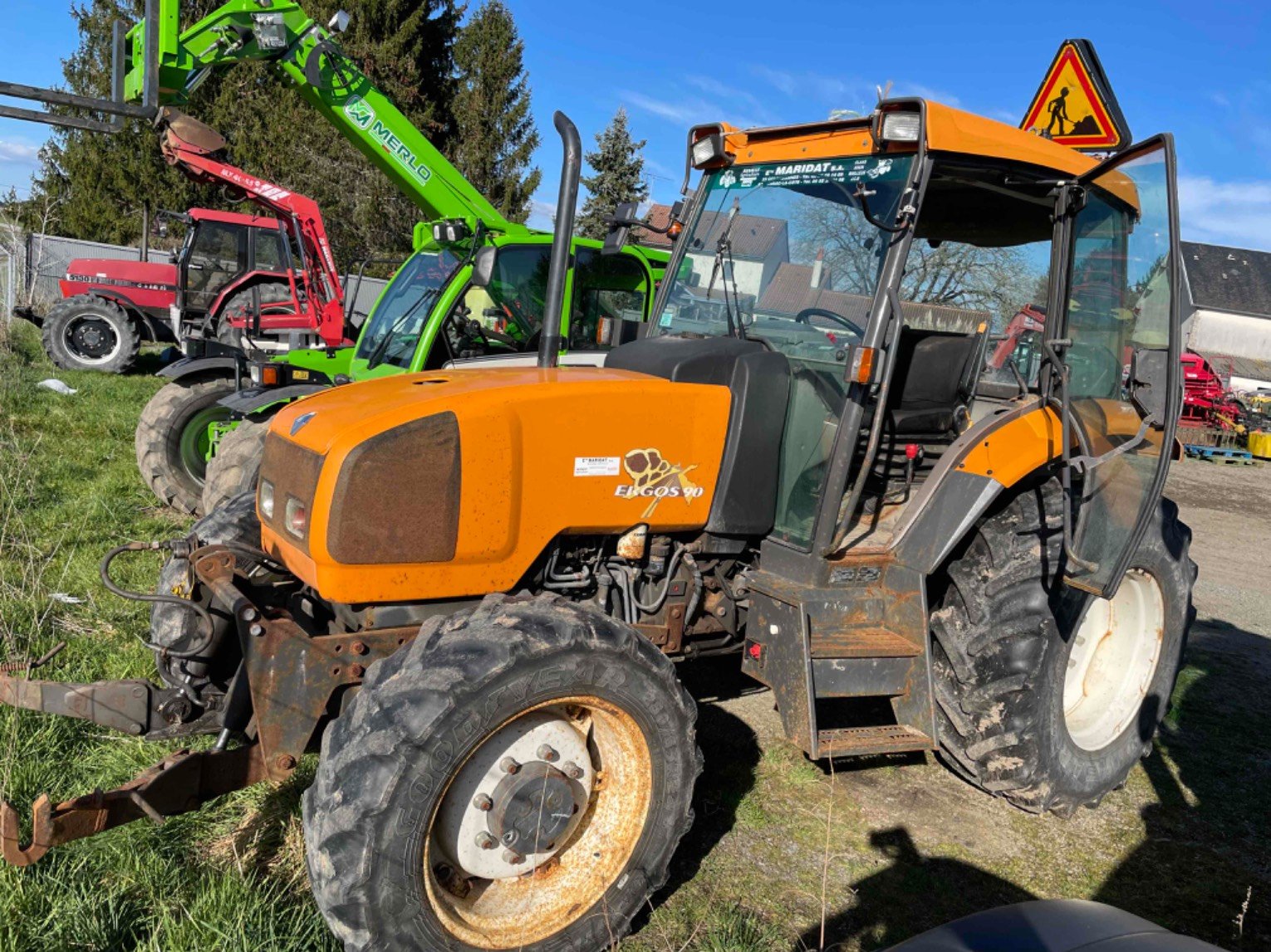 Tracteur agricole Renault ERGOS90